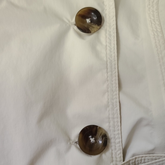 The North Face Cream HyVent Waterproof Trench Coat - Picture 5 of 16